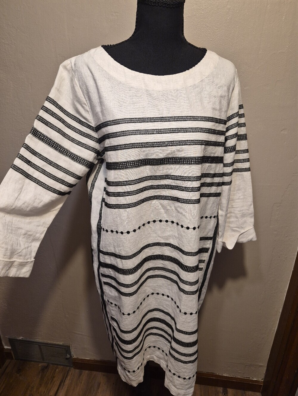 For Cynthia Linen Blend Ebroidered Shift Dress 3/4 Sleeves Large